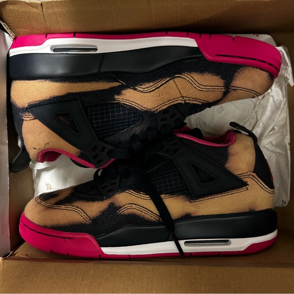 Authentic Nike Air Jordan Retro - Picture 3 of 7